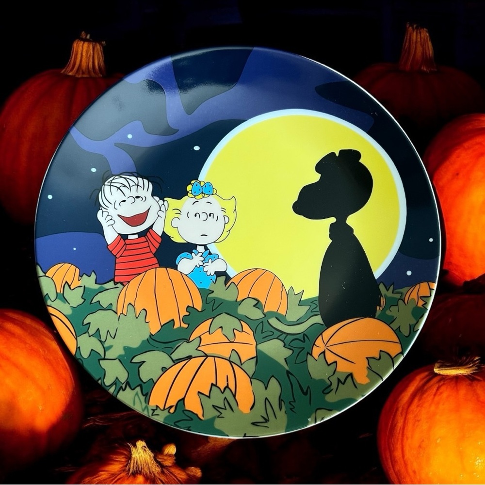 Peanuts Gang Snoopy Halloween Great Pumpkin Plate 6” NWT